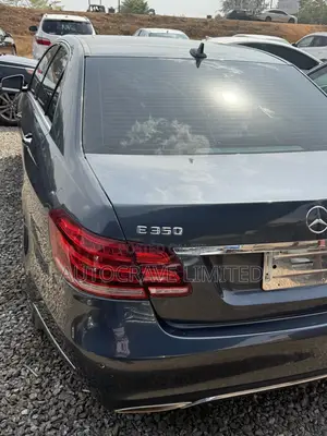 Mercedes-Benz E350 Base 4Matic Sedan AWD (3.5L 6cyl 7A) 2014 Gray