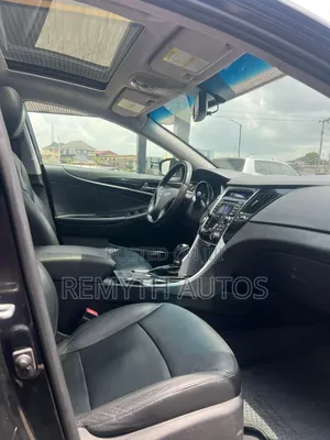 Hyundai Sonata Limited Sedan FWD (2.4L 4cyl 6A) 2012 Black