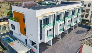 4bdrm Townhouse/Terrace in Osapa London for sale