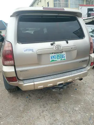 Toyota 4-Runner Limited V8 2007 Brown