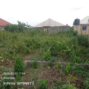 Uncompleted Mini Flat on Half Plot in Agbowa