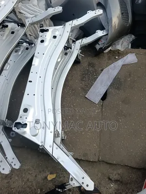 Mercedes Benz C300 2015,2016 Front Cut
