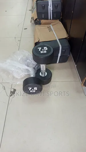 A Pair of 7.5kg Round Dumbbells