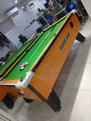Marble Coin Snooker Table With Accessories