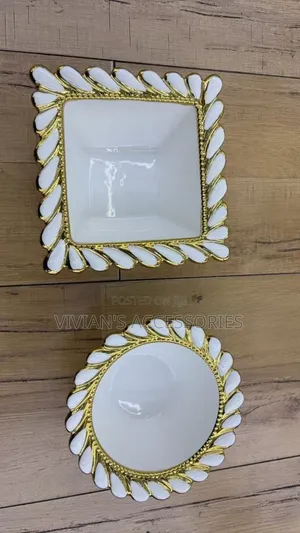 Luxury Quality Round/Square Gold Plate
Per Dozen