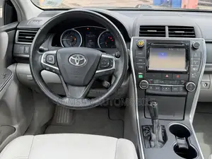 Toyota Camry XLE 4dr Sedan (3.5L 6cyl 6A) 2015 Black