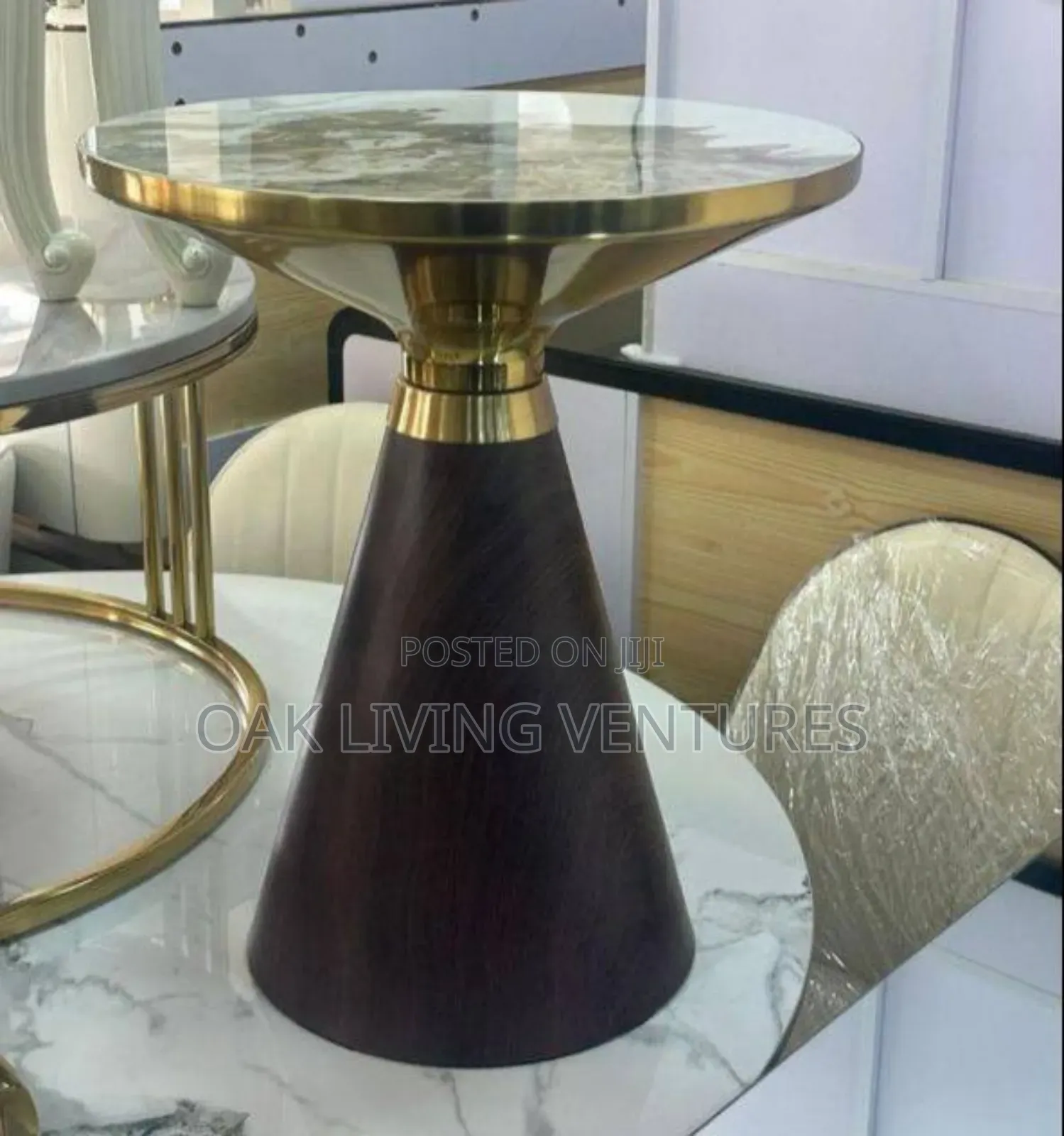 Classic Side Stool
