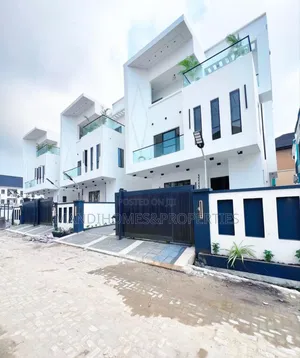 5bdrm Duplex in Ikota for sale