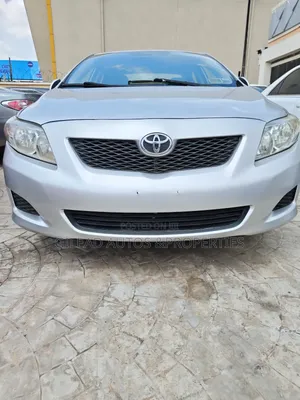 Toyota Corolla LE 4dr Sedan (1.8L 4 cyl 4A) 2009 Silver