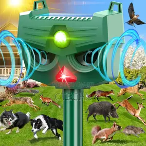 Ultrasonic Solar Animal Repeller With Motion Sensor and Flashing Light