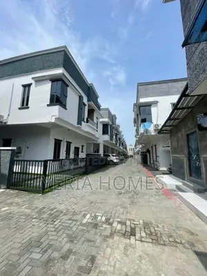 4bdrm Duplex in Ikota, Lagos Island / Lagos Island for sale