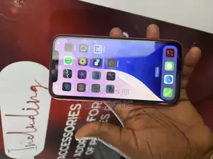 Apple iPhone 11 64 GB Red