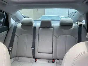 Hyundai Sonata Limited 4dr Sedan (2.4L 4cyl 6A) 2015 Silver
