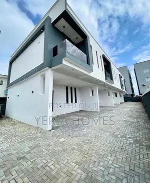 4bdrm Duplex in Lagos Island / Lagos Island for sale