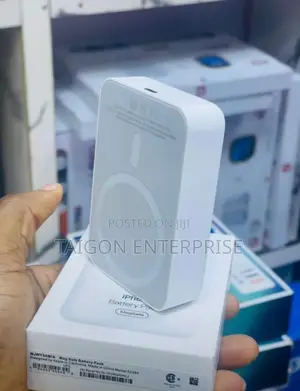 Original Apple Mag Safe Wireless Power Bank 10,000mah