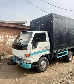 Toyota Dyna 150 Container Box