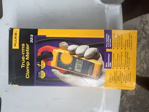Fluke True-RMS Clamp Meter 323
