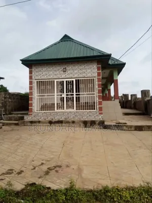 4bdrm Bungalow in Simawa, Shimawa for sale