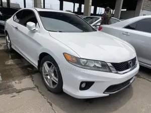 Honda Accord Sport 4dr Sedan FWD (2.4L 4cyl 2A) 2013 White