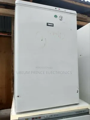 Zannusi Table Top Freezer