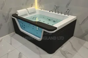 Luxurious Acrylic Whirlpool Massage Bathtub