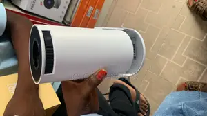 Batterie Powered Projector