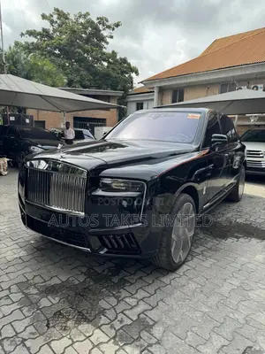 Rolls-Royce Cullinan Base 2020 Black