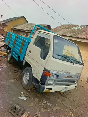 Nigeria Used Toyota Dyna100 Normal Hand 3y Petrol Engine