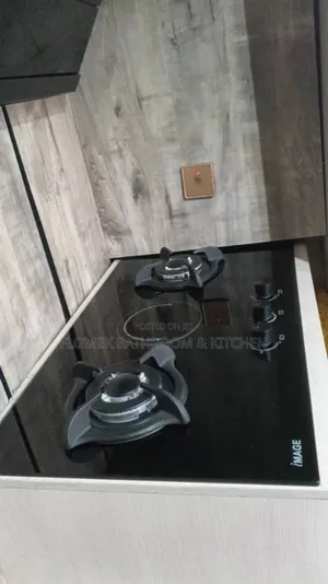 Sleek 2-Burner Glass Gas Cooker | Modern Built-in Kitchen Hob.