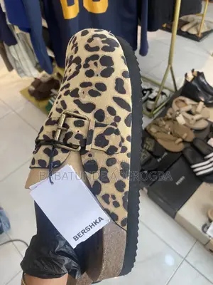 Bershka Animal Print