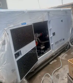Hotel Standard 400kva Perkins Silent Generator