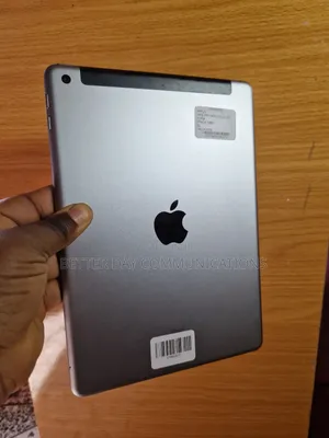Apple iPad 10.2 (2019) 32 GB Gray
