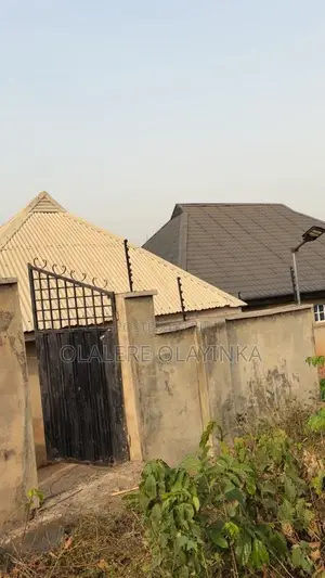 1bdrm Bungalow in Ido for sale