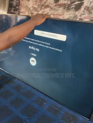 * Samsung 55 Inche Full Smart Tv Screen Fault
