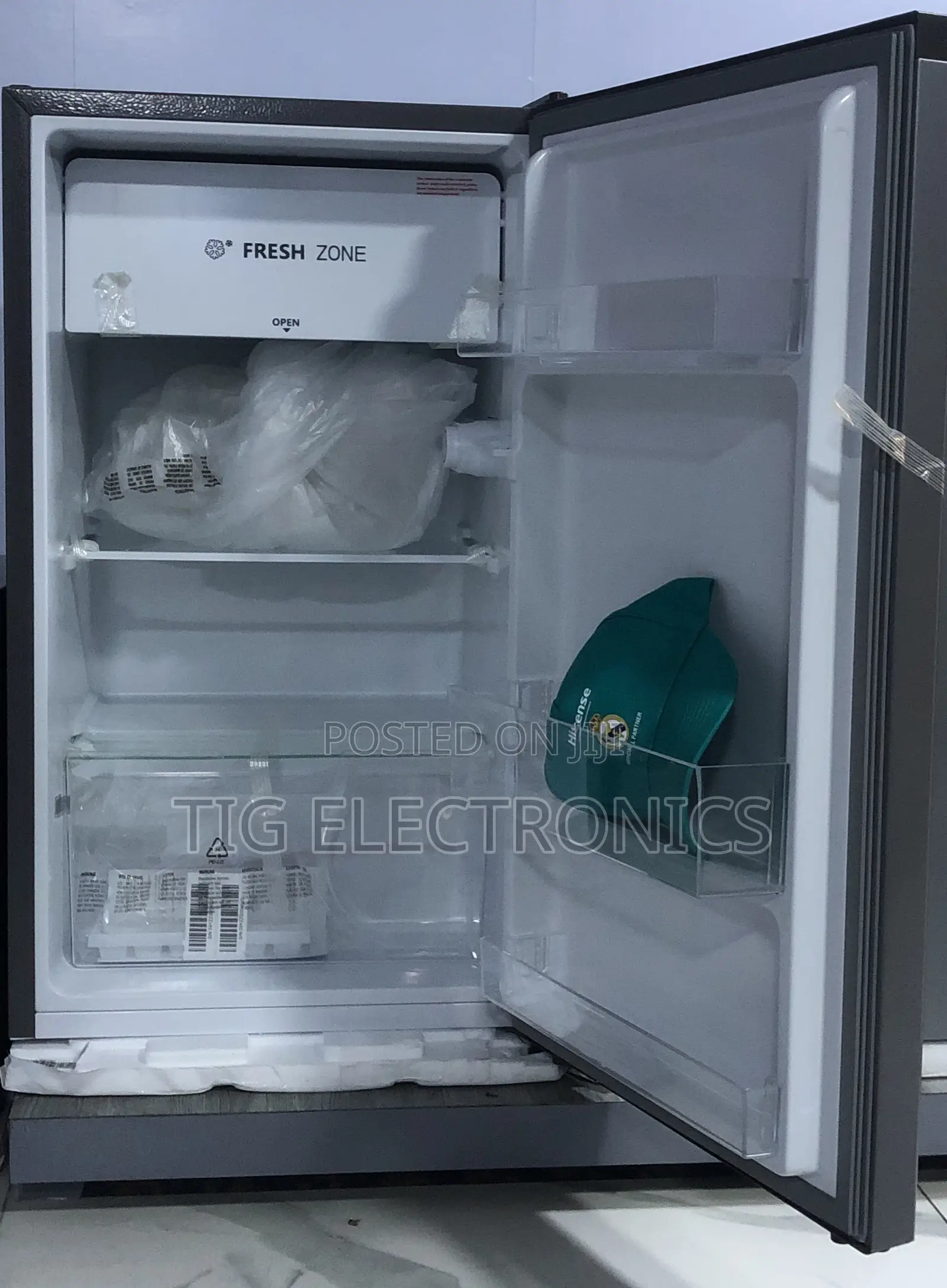 Refrigerator