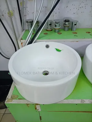 Sleek Round Countertop Basin – Minimalist Luxury