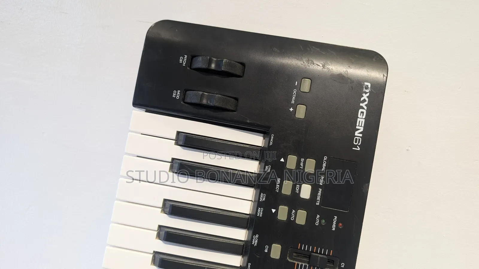 Oxygen 61 Studio Midi Keyboard