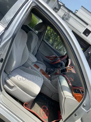 Toyota Camry SE V6 4dr Sedan (3.5L 6cyl 6AM) 2010 Gray