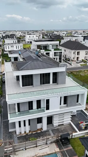 5bdrm Duplex in (Luxury) Ikate for rent