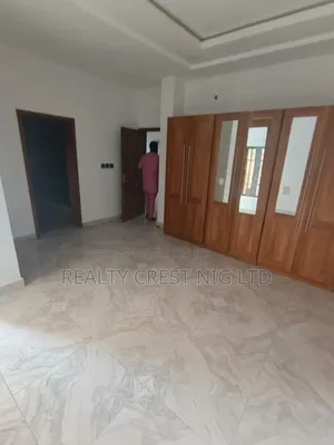 4bdrm Duplex in Allen Avenue for rent