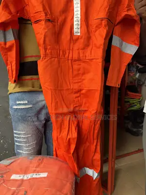 Wenaas Flame-resistant Coverall