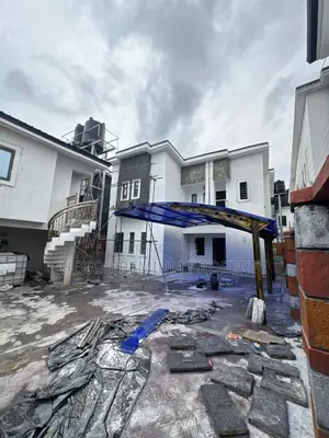 4bdrm Duplex in Estate, Rukpokwu for sale