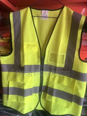Reflective Jacket With Zip And Pocket