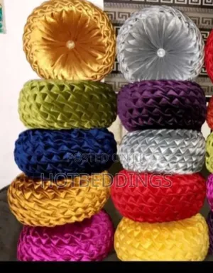 10 Sets of Beautiful Throw Pillows