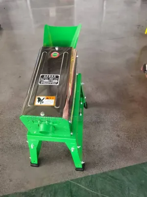 Mini Corn Thresher Machine
