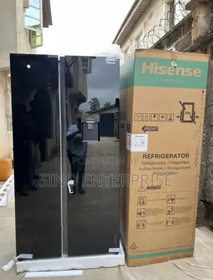 Hisense 529 Liters Inverter Side by Side Refrigerator Water Dispenser