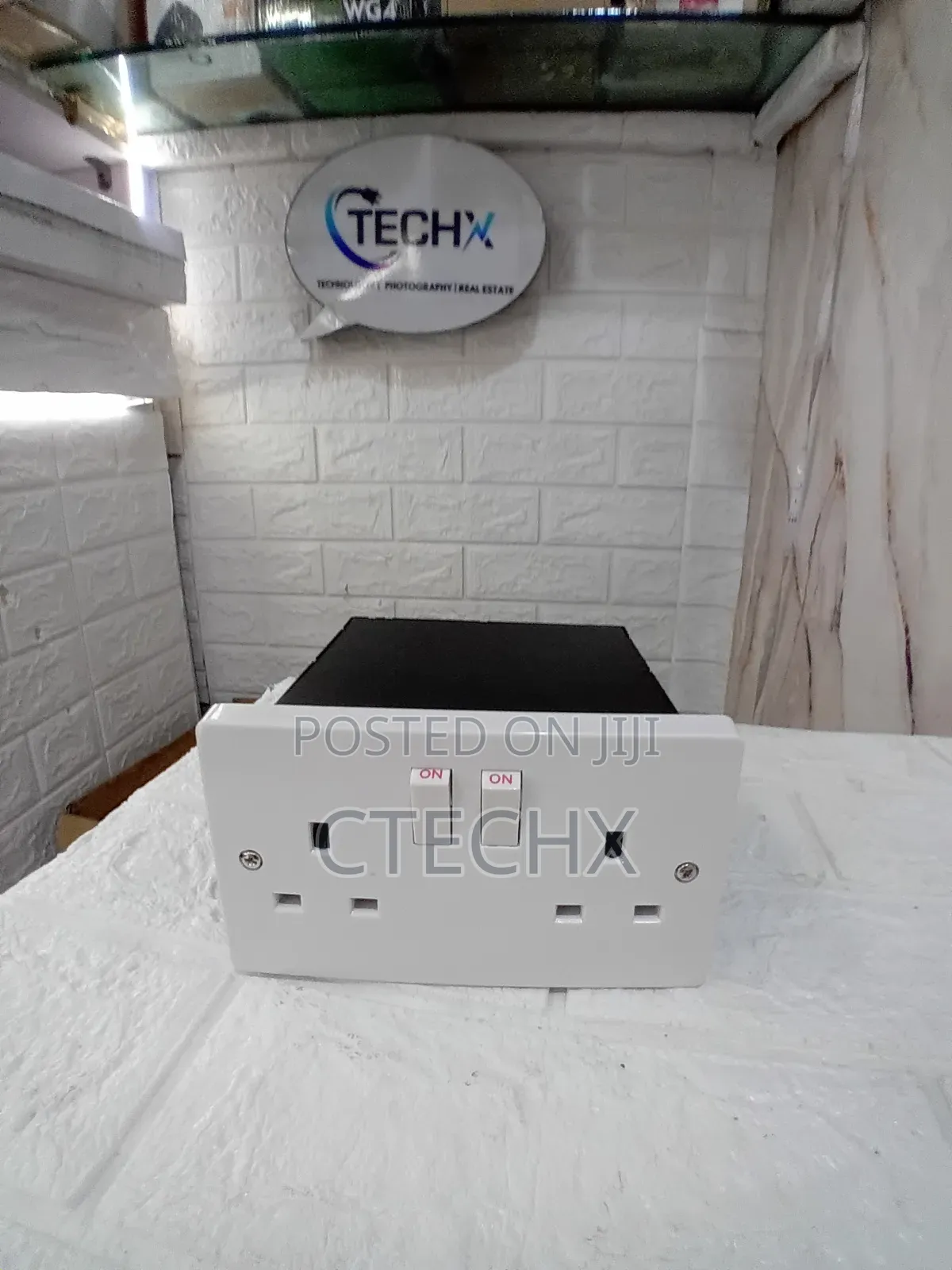 Secret Wall Safe Double Plug Socket Wall Safe