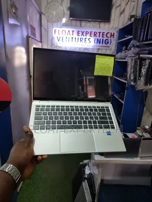 Laptop HP EliteBook 1040 G8 16GB Intel Core i7 SSD 512GB