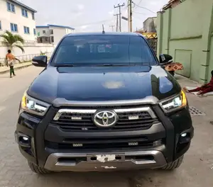 Toyota Hilux 2024 Black