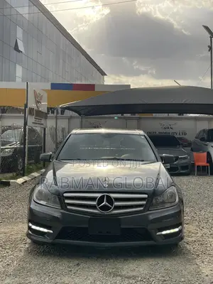 Mercedes-Benz C300 Sport 4Matic Sedan AWD (3.5L 6cyl 7A) 2013 Gray
